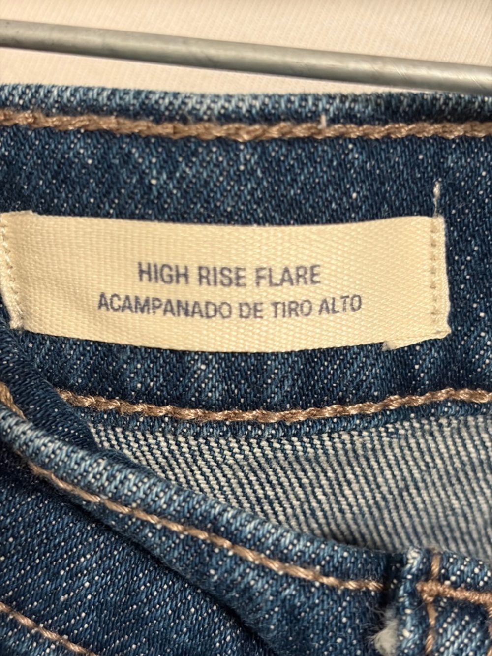 Universal Thread Light Blue Denim Jeans - Picture 4 of 4